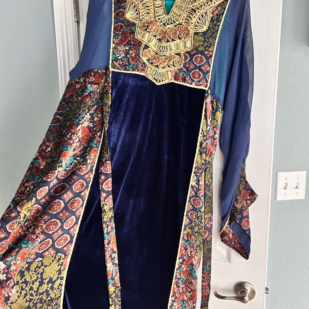 Elegant Multicolor Embroidered Dress ( Imarati Abaya)